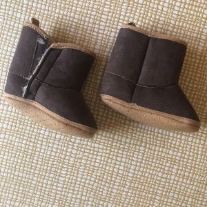 ☀️ Snow Cute - Old Navy Boots - 6-12 Months